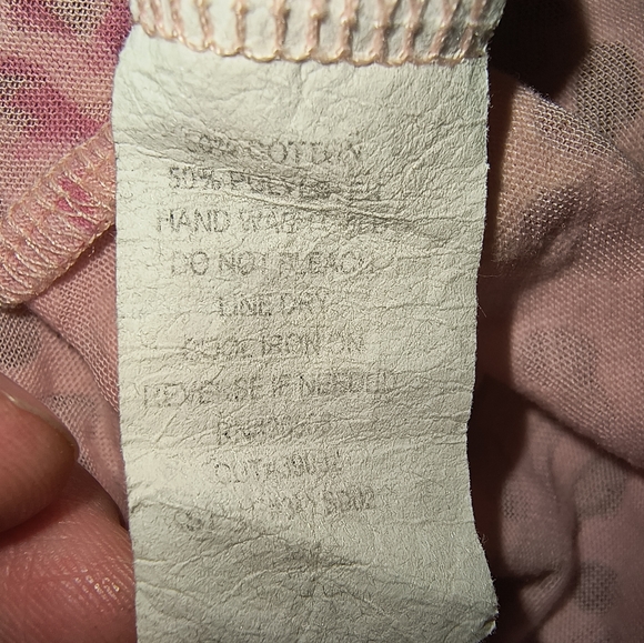 💎Sugar Tart Pink Leopard Print Sheer Flutter Sleeve Tee with Cut-out Size M - Picture 6 of 10